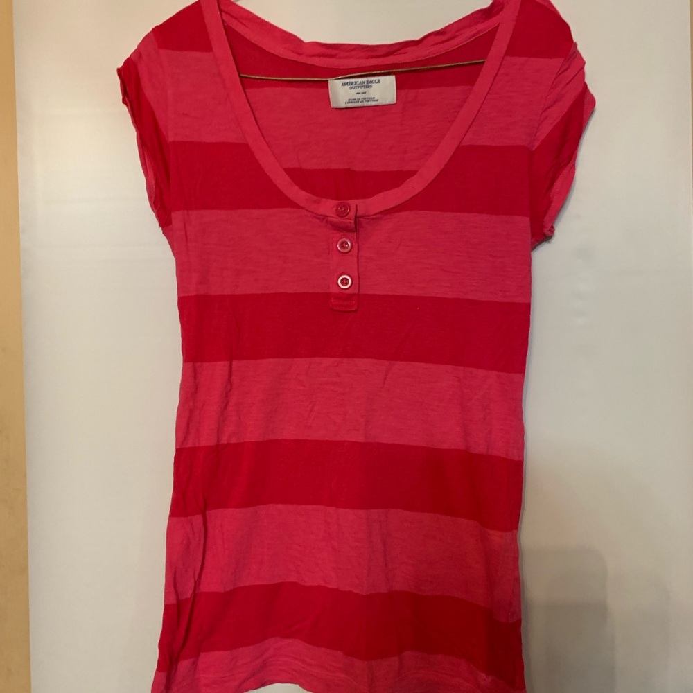 American Eagle T-shirt